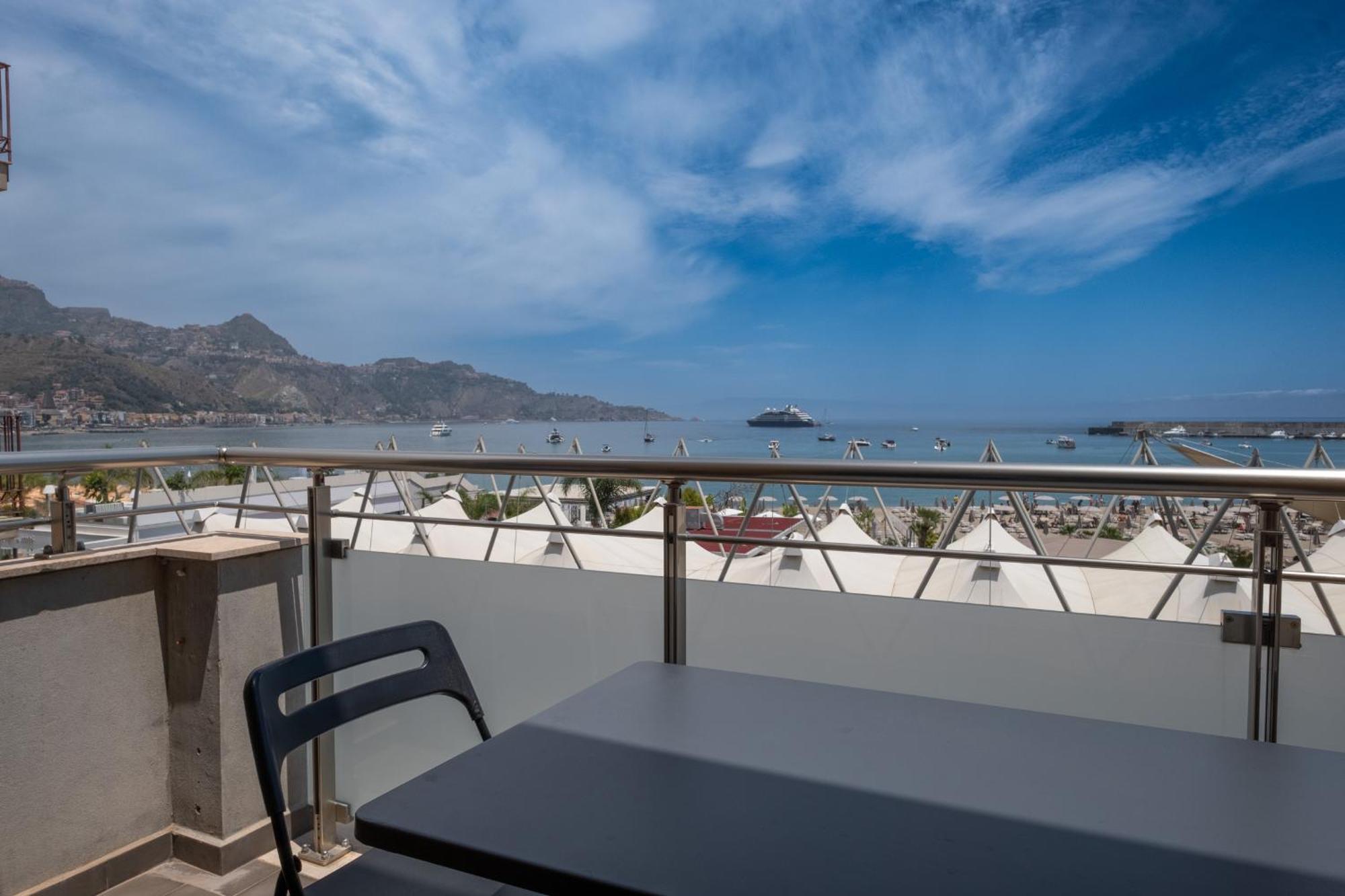 Appartement Apple house à Giardini-Naxos Extérieur photo